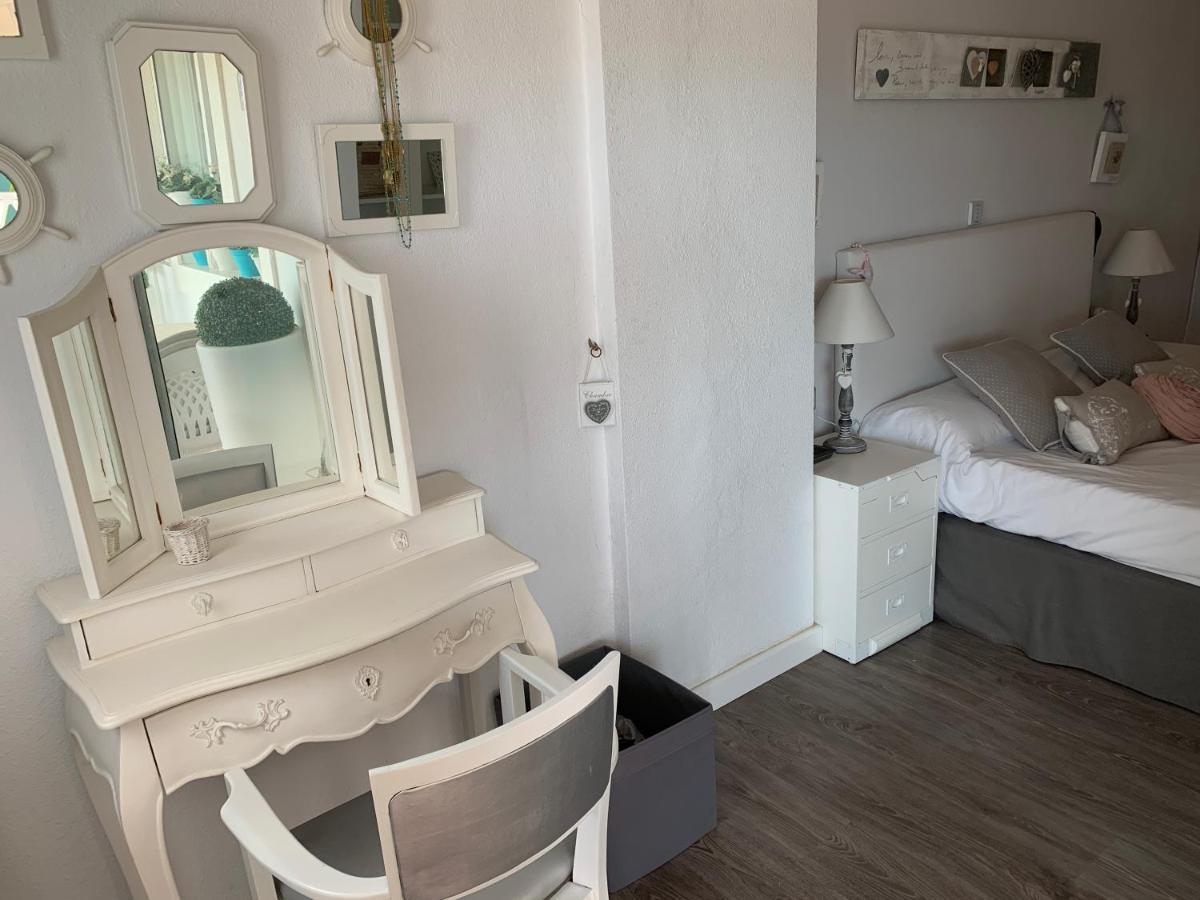 Apartamento primera línea de playa Port Saplaya Exterior foto